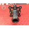 Axe de roue arriere