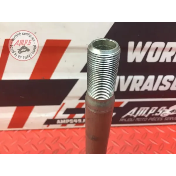 Axe de roue avant 