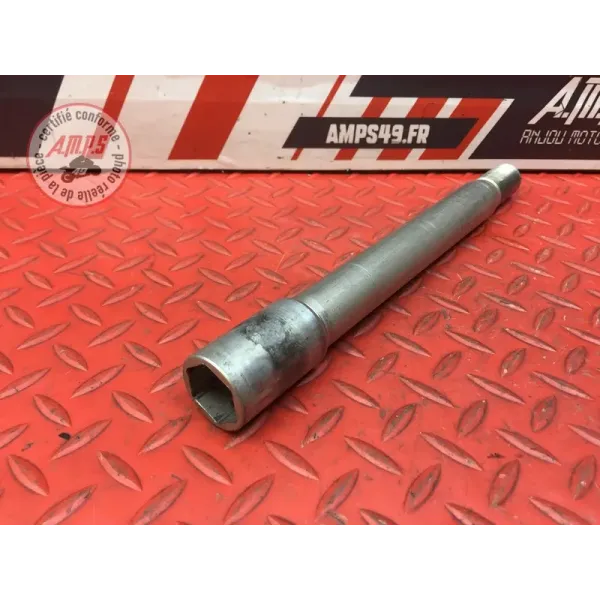 Axe de roue avant 