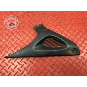 Cache plastique sous selle droit