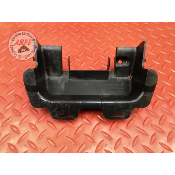 Cache plastique sur batterie Suzuki SV N 650 1999 à 2002