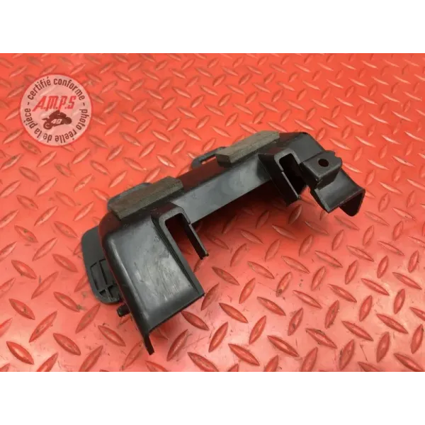 Cache plastique sur batterie Suzuki SV N 650 1999 à 2002