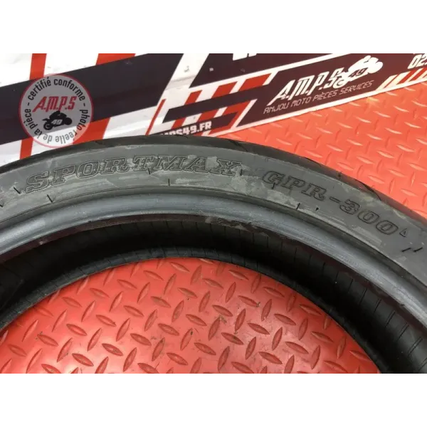 Pneu Dunlop Sportmax GPR-300 150-60ZR17