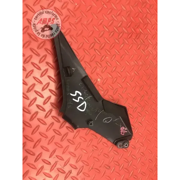 Cache plastique sous selle droit Kawasaki Z900 2017 à 2019