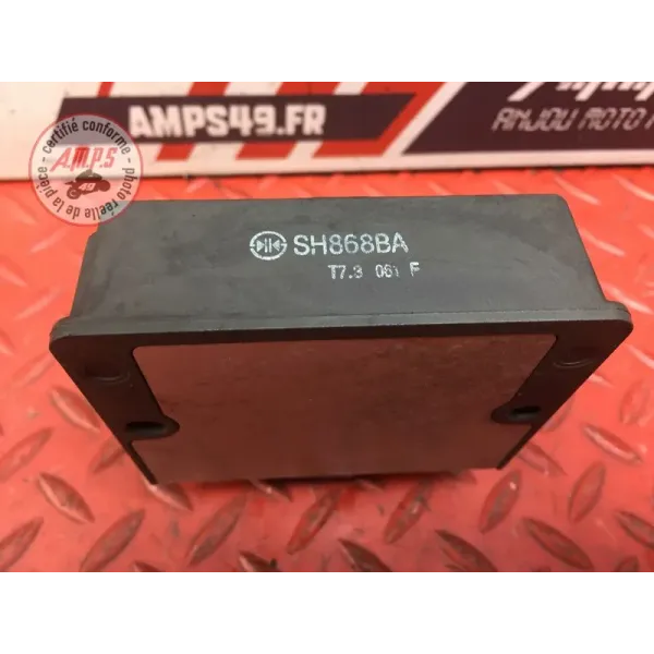 Regulateur de tension Kawasaki Z900 2017 à 2019
