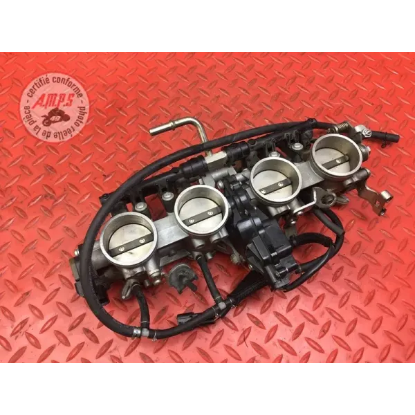 Rampe d'injection Kawasaki Z900 2017 à 2019