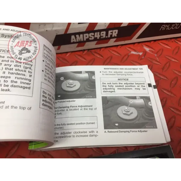 Manuel d utilisateur Kawasaki Z900 2017 à 2019