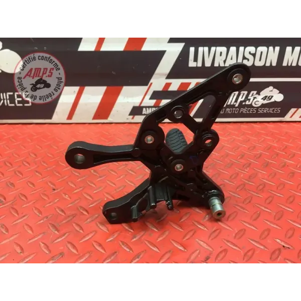 Platine repose pied droite Kawasaki Z900 2017 à 2019