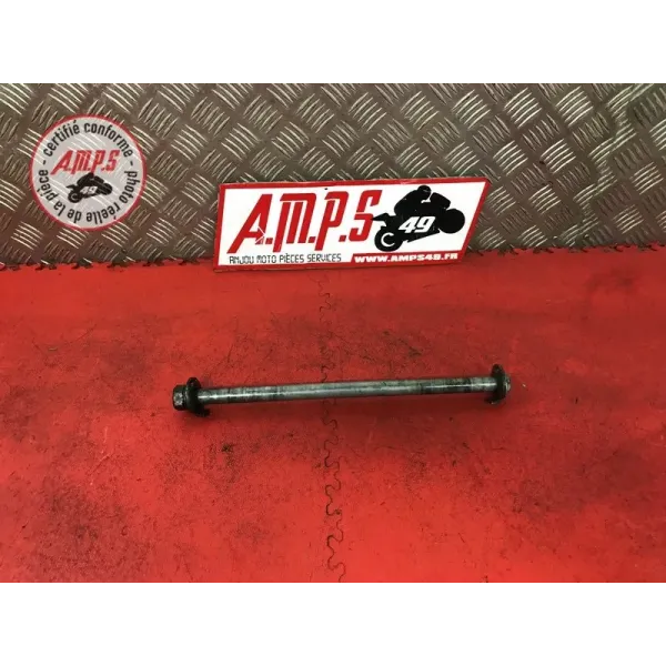 Axe de roue arriere Honda 600 Hornet 1998 à 2002