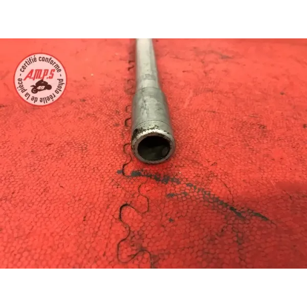 Axe de roue avant Honda 600 Hornet 1998 à 2002
