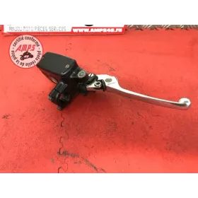 Maitre cylindre de frein avant 