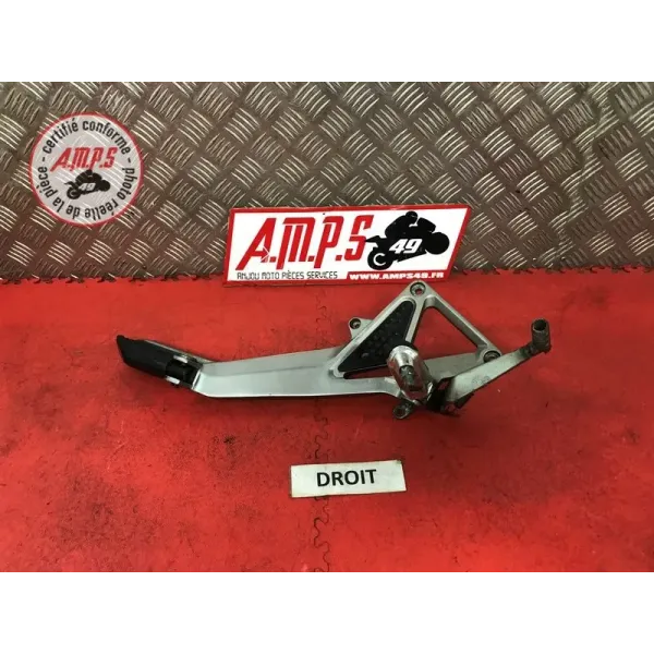 Platine repose pied droite