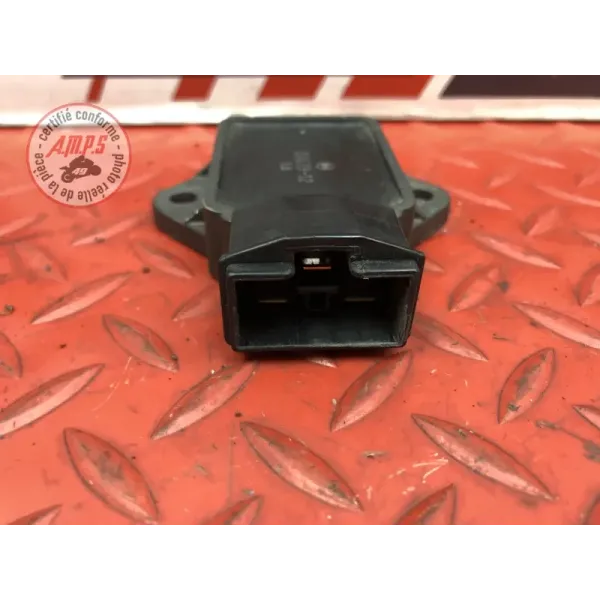 Regulateur de tension 