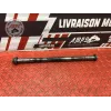 Axe de roue arriere