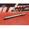 Axe de roue avant