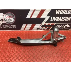 Platine repose pied droite Honda 600 Hornet 1998 à 2002