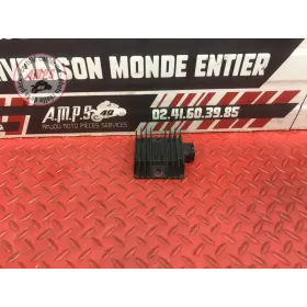 Regulateur de tension 