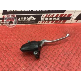 Maitre cylindre de frein avant 