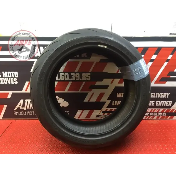 Pirelli Rosso 3 240/45/17