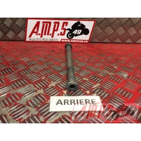 Axe de roue arriere Triumph 675 Street Triple 2007 à 2010