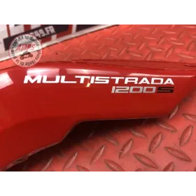 Cache plastique sous selle gauche 