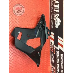 Ecope de radiateur droit 