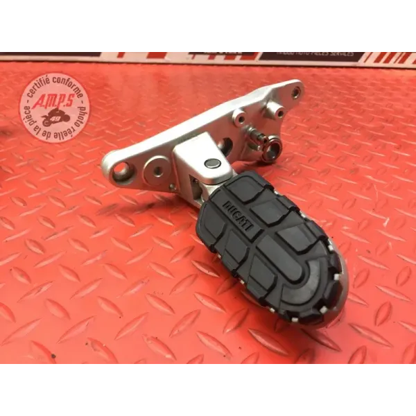 Platine repose pied droite Ducati 1260 Multistrada Enduro 2019 à 2021