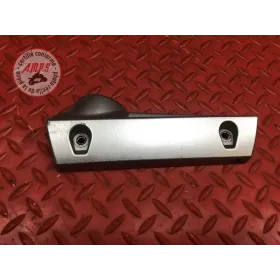 Cache sur radiateur gauche 