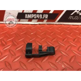 Agraphe sur durite d'essence 