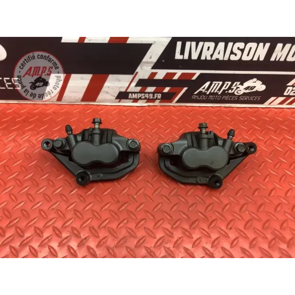 Paire d'étrier de frein avant Yamaha FZ6 Fazer 2004 à 2006