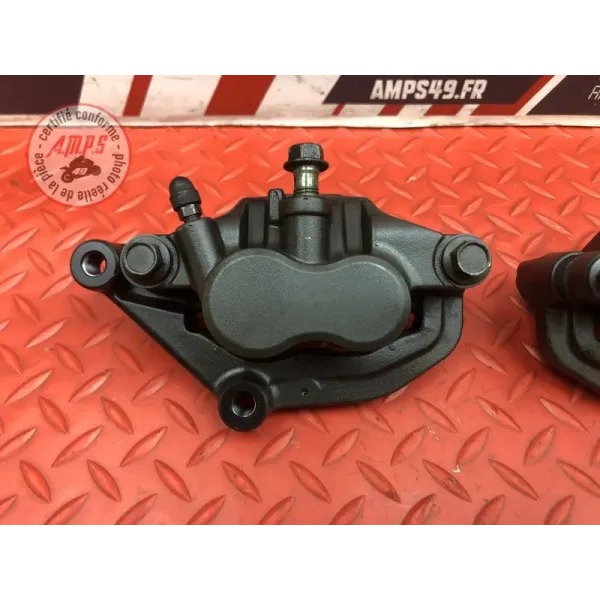 Paire d'étrier de frein avant Yamaha FZ6 Fazer 2004 à 2006