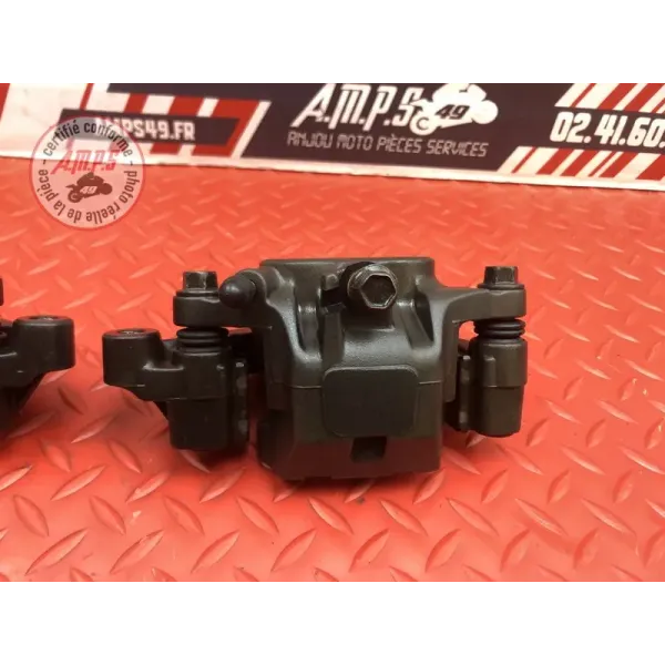 Paire d'étrier de frein avant Yamaha FZ6 Fazer 2004 à 2006