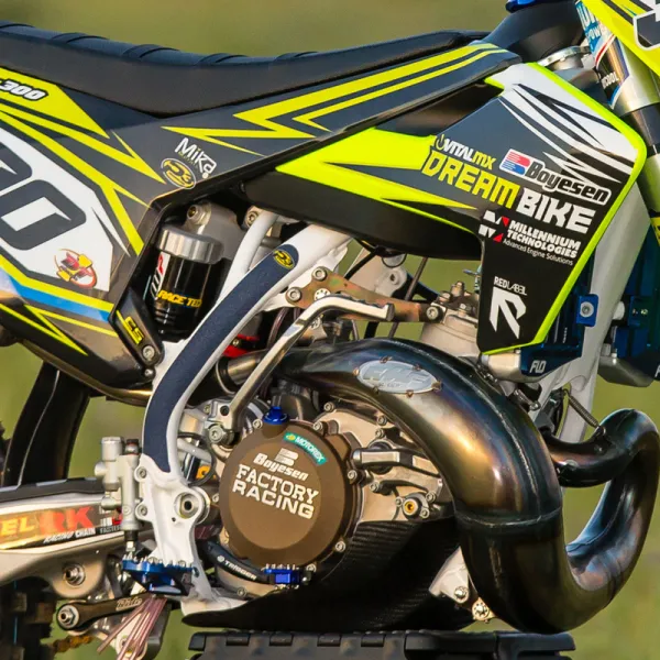 BOYES COVER CLUTCH FACTORY RACING