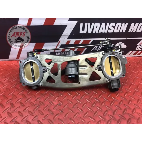 Rampe d'injection Ducati 848 SBK 2008 à 2013