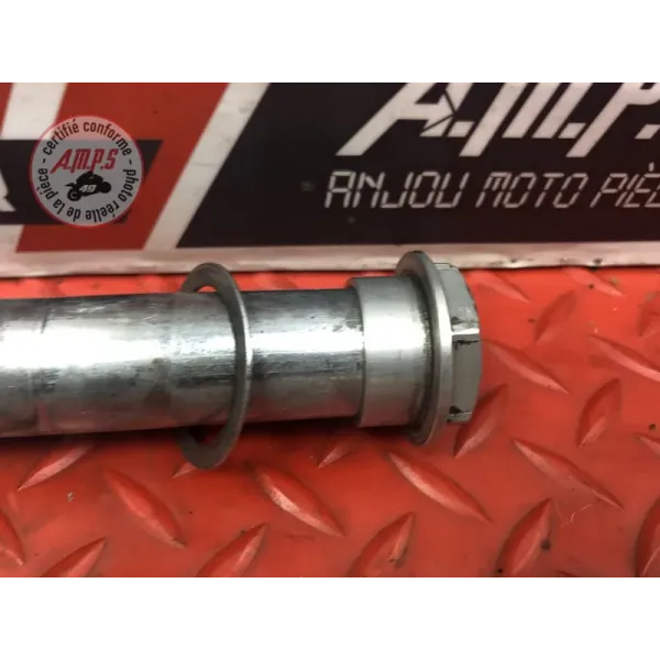 Axe de roue avant Ducati 848 SBK 2008 à 2013
