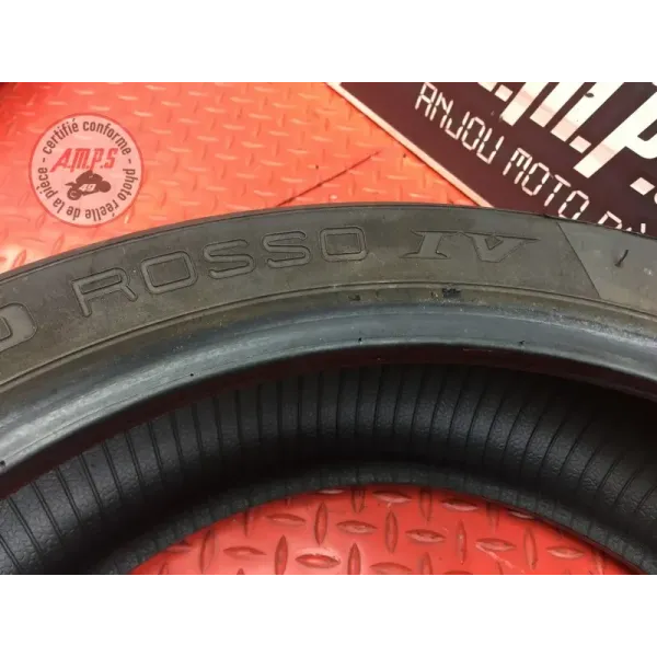 Pneu arrière Pirelli Rosso 4 180/55/17
