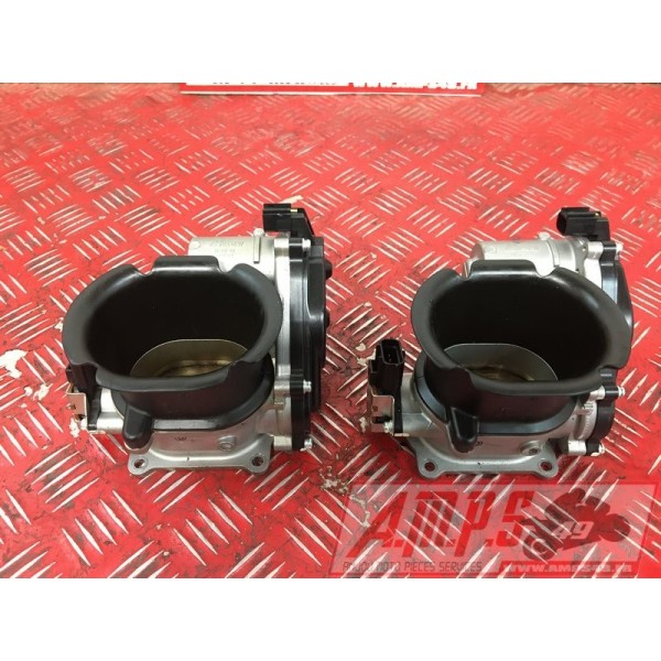 Rampe d'injection Ducati 899 Panigale 2014 à 201589914DD-608-WMH3-A3710965used