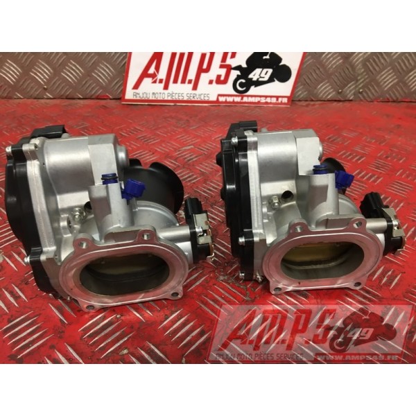 Rampe d'injection Ducati 899 Panigale 2014 à 201589914DD-608-WMH3-A3710965used